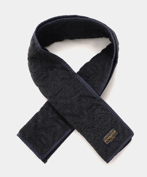 PENDLETON（ペンドルトン）の「PENDLETON ペンドルトン MOUNTAIN MAJESTY FLEECE QUILTING MUFFLER マウンテン マジェスティ フリース キルティング マフラー（マフラー・レディース・オリーブ/チャコール/ベージュ・FREE）」の2枚目の写真