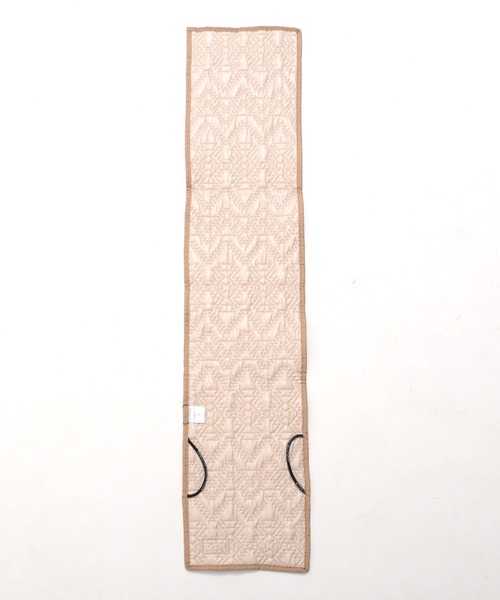 PENDLETON（ペンドルトン）の「PENDLETON ペンドルトン MOUNTAIN MAJESTY FLEECE QUILTING MUFFLER マウンテン マジェスティ フリース キルティング マフラー（マフラー・レディース・オリーブ/チャコール/ベージュ・FREE）」の7枚目の写真