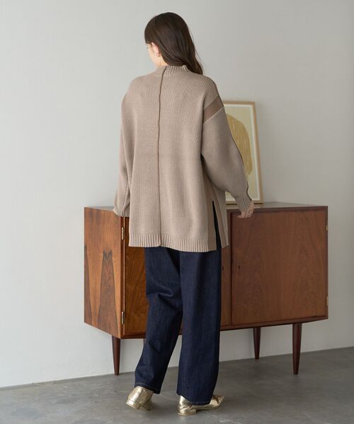 YECCA VECCA(イェッカヴェッカ)の「配色ラインニット(ニット/セーター・レディース・ベージュ/グリーン/杢グレー・FREE)」の6枚目の写真