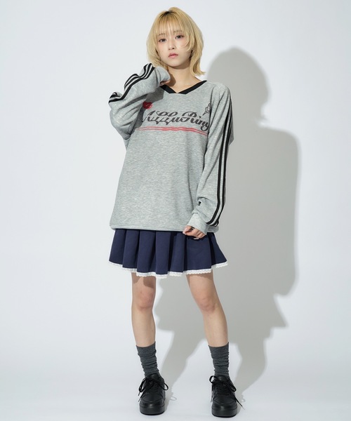 ALLuRing ChaRm(アリュリングチャーム)の「AR Logo Gaming Sweat / ARロゴゲーミング風スウェット(スウェット・レディース・ネイビー/グレー/ブラック・FREE)」の16枚目の写真