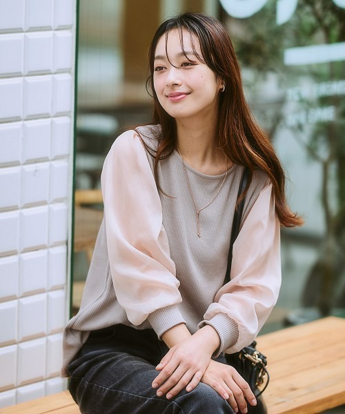 nissen（ニッセン）の「シアーボリューム袖リブカットソー（Tシャツ/カットソー・レディース・チャコールグレー/ブラック/グレイッシュベージュ/ブラウン・L/S/LL/M/3L/4L/5L/6L）」の4枚目の写真