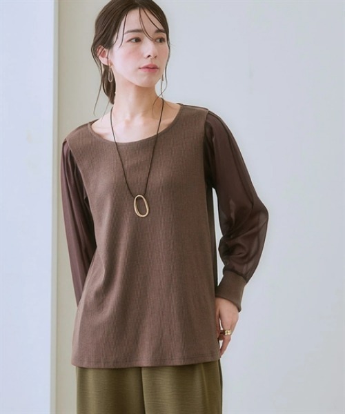 nissen（ニッセン）の「シアーボリューム袖リブカットソー（Tシャツ/カットソー・レディース・チャコールグレー/ブラック/グレイッシュベージュ/ブラウン・L/S/LL/M/3L/4L/5L/6L）」の5枚目の写真