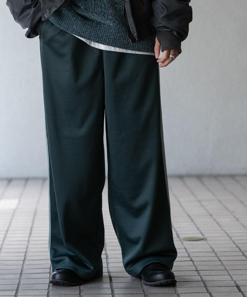 SENSE OF PLACE by URBAN RESEARCH（センスオブプレイスバイアーバンリサーチ）の「ラインジャージパンツ（その他パンツ・メンズ・ブラウン/グリーン/ブラック・MEDIUM/LARGE）」の3枚目の写真