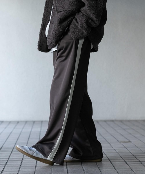 SENSE OF PLACE by URBAN RESEARCH（センスオブプレイスバイアーバンリサーチ）の「ラインジャージパンツ（その他パンツ・メンズ・ブラウン/グリーン/ブラック・MEDIUM/LARGE）」の19枚目の写真