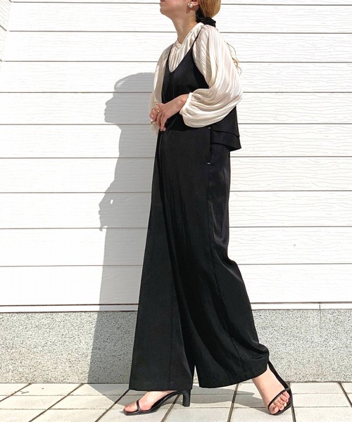 Q（キュー）の「バックフリルキャミサロペ（サロペット/オーバーオール・レディース・ライトブルー/ブラック・MEDIUM）」の2枚目の写真