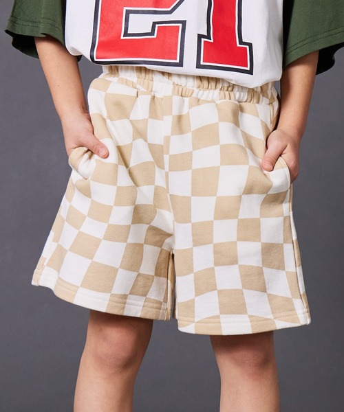 PAIRMANON STREET（ペアマノンストリート）の「【PAIRMANON STREET】裏毛 総柄 プリント ショートパンツ（その他パンツ・キッズ・ホワイト系その他2/ブラック系その他2/ブラック系その他3/ブラック系その他4/グリーン系その他/ブルー系その他/ベージュ系その他/グレー系その他/ブラック系その他/ピンク/グレー/ホワイト系その他/ブラック・90/100/110/120/130/140/150/160）」の10枚目の写真