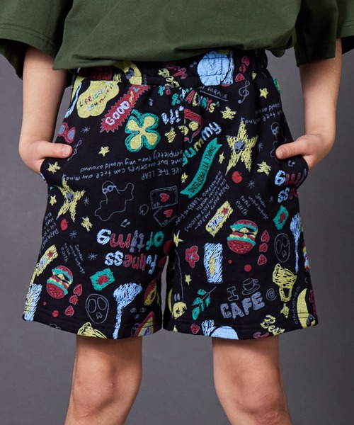 PAIRMANON STREET（ペアマノンストリート）の「【PAIRMANON STREET】裏毛 総柄 プリント ショートパンツ（その他パンツ・キッズ・ホワイト系その他2/ブラック系その他2/ブラック系その他3/ブラック系その他4/グリーン系その他/ブルー系その他/ベージュ系その他/グレー系その他/ブラック系その他/ピンク/グレー/ホワイト系その他/ブラック・90/100/110/120/130/140/150/160）」の8枚目の写真