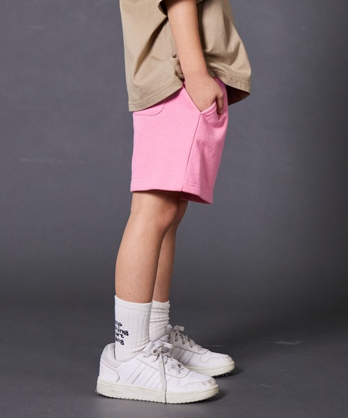 PAIRMANON STREET（ペアマノンストリート）の「【PAIRMANON STREET】裏毛 総柄 プリント ショートパンツ（その他パンツ・キッズ・ホワイト系その他2/ブラック系その他2/ブラック系その他3/ブラック系その他4/グリーン系その他/ブルー系その他/ベージュ系その他/グレー系その他/ブラック系その他/ピンク/グレー/ホワイト系その他/ブラック・90/100/110/120/130/140/150/160）」の21枚目の写真