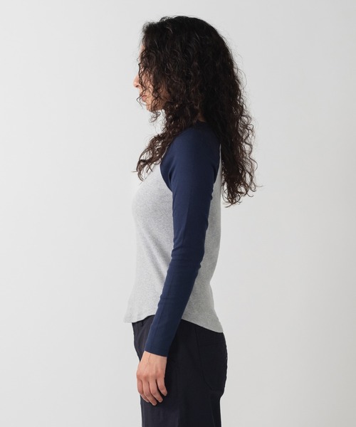 Levi's(リーバイス)の「Levi's/リーバイス ユーロ スポーツTシャツ(Tシャツ/カットソー・レディース・グレー・XS/S/M)」の14枚目の写真