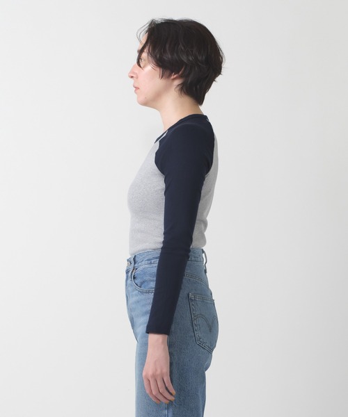 Levi's(リーバイス)の「Levi's/リーバイス ユーロ スポーツTシャツ(Tシャツ/カットソー・レディース・グレー・XS/S/M)」の16枚目の写真