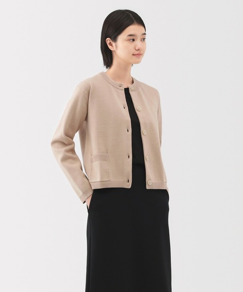 無印良品(ムジルシリョウヒン)の「婦人 洗えるニットクルーネックカーディガン(カーディガン/ボレロ・レディース・グレー/ブラック/オフホワイト/ライトピンク/グリーン・XL/L/M/S)」の5枚目の写真