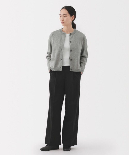 無印良品(ムジルシリョウヒン)の「婦人 洗えるニットクルーネックカーディガン(カーディガン/ボレロ・レディース・グレー/ブラック/オフホワイト/ライトピンク/グリーン・XL/L/M/S)」の21枚目の写真