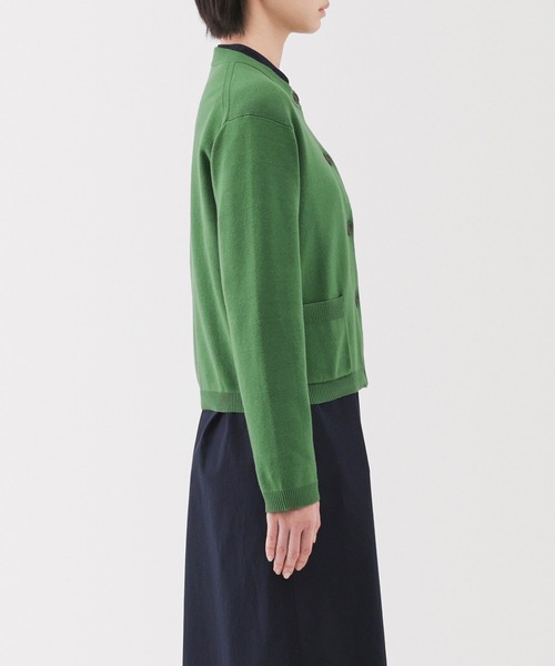 無印良品(ムジルシリョウヒン)の「婦人 洗えるニットクルーネックカーディガン(カーディガン/ボレロ・レディース・グレー/ブラック/オフホワイト/ライトピンク/グリーン・XL/L/M/S)」の17枚目の写真