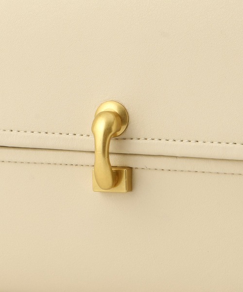 ROPE'（ロペ）の「フラップワイドレザーハンドバッグ（ショルダーバッグ・レディース・ブラック/ベージュ・FREE）」の11枚目の写真