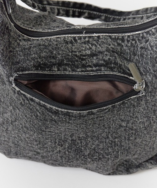 ROOPTOKYO(ループトウキョウ)の「サイドポケット付き デニム風ショルダーバッグ 2WAY(ショルダーバッグ・レディース・ブルー/ブラック・FREE)」の9枚目の写真