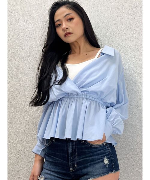 GYDA(ジェイダ)の「キャミレイヤードオフショルペプラムシャツ(シャツ/ブラウス・レディース・オフホワイト/ブルー・FREE)」の7枚目の写真