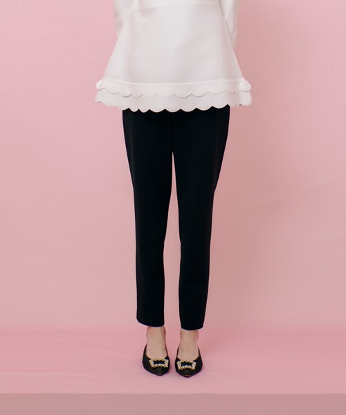 LOULOU WILLOUGHBY(ルルウィルビー)の「【LOULOU WILLOUGHBY】ダブルクロスバックスリットパンツ(その他パンツ・レディース・アイボリー/ブラック・1/2)」の1枚目の写真