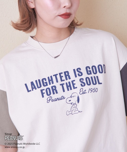 CUBE SUGAR（キューブシュガー）の「PEANUTS(ピーナッツ)21/-OE天竺スヌーピーTシャツ（Tシャツ/カットソー・レディース・ナチュラル/カーキ/マルチ/スミクロ/レッド・M）」の19枚目の写真