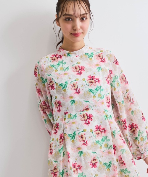 QUEENS COURT（クイーンズコート）の「フラワーシアーワンピース≪洗濯機で洗える≫（ワンピース・レディース・パープル/ピンク/ネイビー・M）」の16枚目の写真