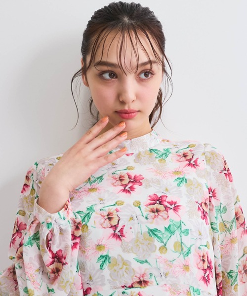 QUEENS COURT（クイーンズコート）の「フラワーシアーワンピース≪洗濯機で洗える≫（ワンピース・レディース・パープル/ピンク/ネイビー・M）」の18枚目の写真