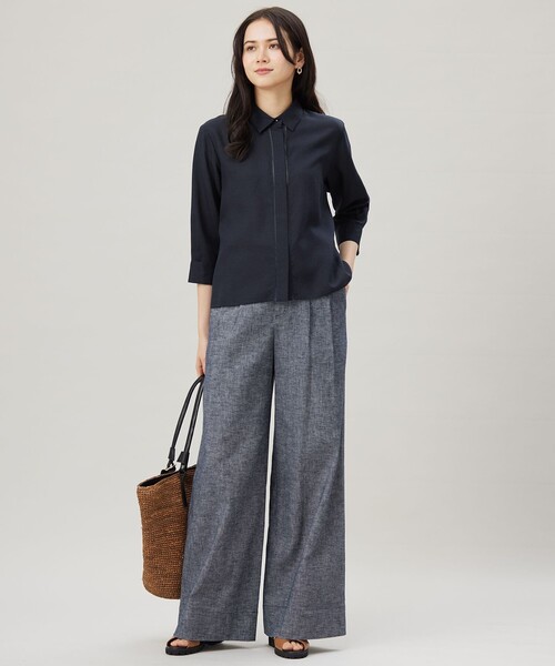 自由区（ジユウク）の「ナチュラルリネンクロップド丈 シャツ（シャツ/ブラウス・レディース・アイボリー系/ネイビー系/ベージュ系1/ホワイト系1・38/40）」の16枚目の写真