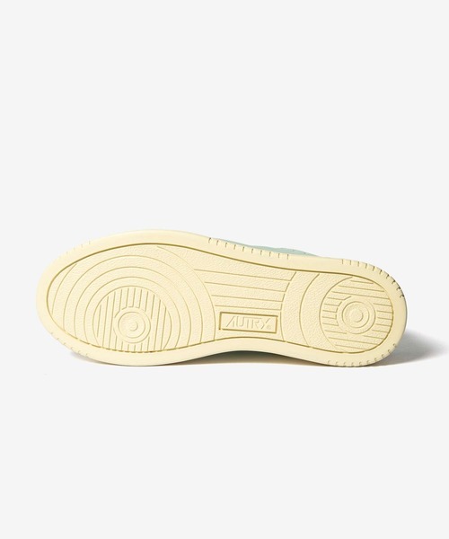 AUTRY(オートリー)の「AUTRY DALLAS LOW LEATHER SNEAKER オートリー ダラス ロゥ レザー スニーカー スニーカー(スニーカー・レディース・ライトブルー・40/39/38/37/36/35)」の12枚目の写真