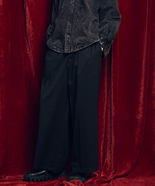 MAISON SPECIAL（メゾンスペシャル）の「《UNISEX》Wool Mix Continuous Tow-Tuck Wide Pants/ウールミックスコンティニュアスツータックワイドパンツ【MAISON SPECIAL/メゾンスペシャル】（スラックス・メンズ・ネイビー/その他/ダークグレー/グレイッシュベージュ/ブラック・2/1/0）」の2枚目の写真