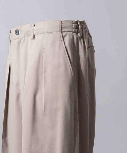 MAISON SPECIAL（メゾンスペシャル）の「《UNISEX》Wool Mix Continuous Tow-Tuck Wide Pants/ウールミックスコンティニュアスツータックワイドパンツ【MAISON SPECIAL/メゾンスペシャル】（スラックス・メンズ・ネイビー/その他/ダークグレー/グレイッシュベージュ/ブラック・2/1/0）」の7枚目の写真