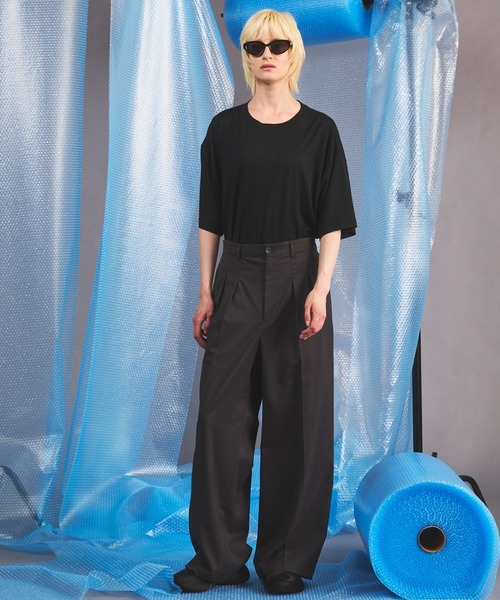 MAISON SPECIAL(メゾンスペシャル)の「《UNISEX》NISHIKAWA KEORI Wool Mix Gabardine Continuous Tow-Tuck Wide Pants/NISHIKAWA KEORIウールミックスギャバジンコンティニュアスツータックワイドパンツ【MAISON SPECIAL/メゾンスペシャル】■セットアップ対応■(スラックス・メンズ・ネイビー/その他/ダークグレー/グレイッシュベージュ/ブラック・2/1/0)」の22枚目の写真
