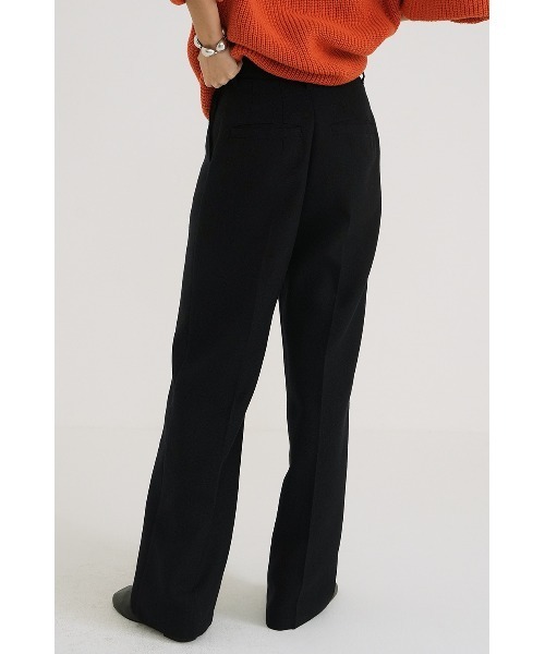 CLANE(クラネ)の「CLANE CENTER CLEASE STRAIGHT PANTS 18110-7222(その他パンツ・レディース・ネイビー/ベージュ・1)」の16枚目の写真