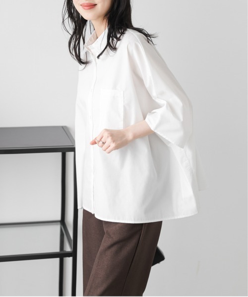 La-gemme(ラジェム)の「ポンチョシルエット シャツブラウス(シャツ/ブラウス・レディース・ブラック/ホワイト・フリー)」の5枚目の写真