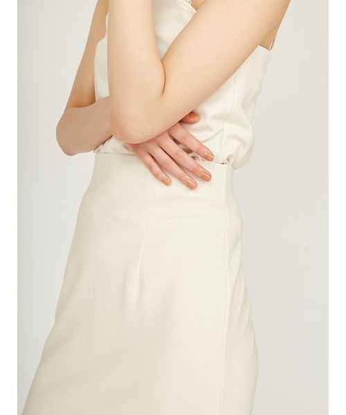 emmi（エミ）の「ダンボールアイラインタックスカート（スカート・レディース・ブラック/アイボリー・1/0）」の9枚目の写真