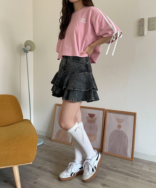 WEGO（ウィゴー）の「WEGO/デニムフリルミニスカート（デニムスカート・レディース・ブラック系その他/ライトインディゴブルー・FREE）」の4枚目の写真