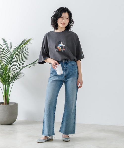 DISCUS(ディスカス)の「【DISCUS/ディスカス×Disney/ディズニー】グラフィックプリントTシャツ(Tシャツ/カットソー・レディース・ホワイト系その他/ブラック系その他/ホワイト系その他4/ブラック系その他2/ホワイト系その他2/ホワイト系その他3/ブラック系その他3/ブラック系その他4・MEDIUM/LARGE)」の22枚目の写真
