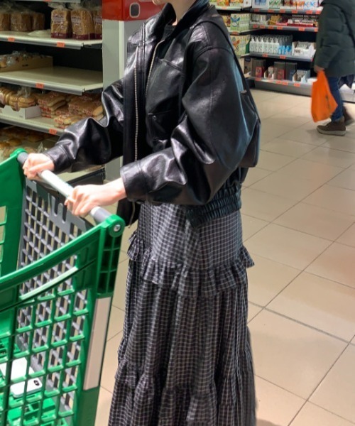 FAVORITO(ファヴォリート)の「デザインハイウエストロングスカート(スカート・レディース・グレー/ベージュ/ブルー・F)」の11枚目の写真
