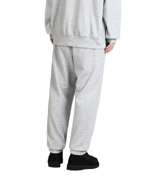 DAIWA PIER39（ダイワピア39）の「DAIWA PIER39 / ダイワ ピアサーティナイン：TECH SWEAT PANTS：BP-56025[PIE]（スウェットパンツ・メンズ・トップグレー・S/M/L）」の4枚目の写真