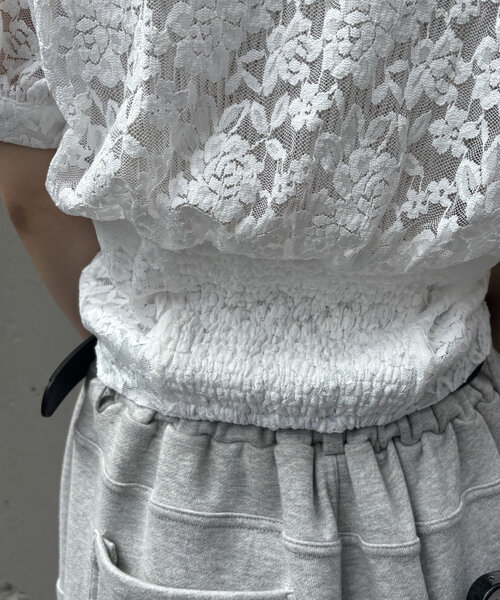 WHO'S WHO gallery（フーズフーギャラリー）の「【前後2WAY】レース Vネック半袖ブラウス（シャツ/ブラウス・レディース・ブラック/オフホワイト・FREE）」の9枚目の写真