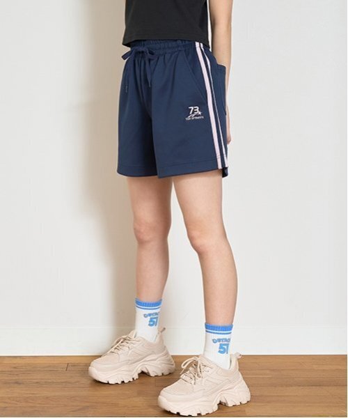 EMI様専用新品 ラブトキシック接触冷感 ラインショ－トパンツ 130