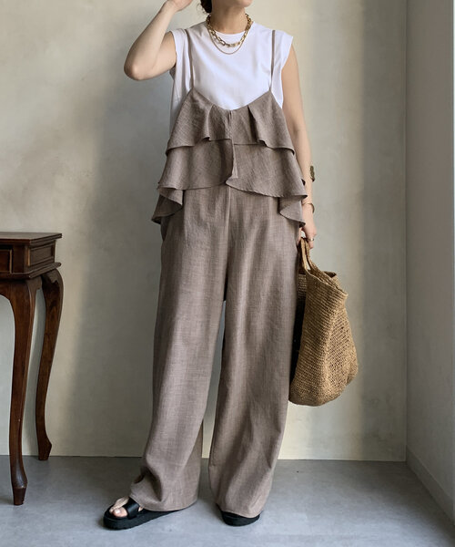 DouDou（ドゥドゥ）の「【WEB限定】 フリルビスチェキャミサロペット（つなぎ/オールインワン・レディース・グレイッシュベージュ/ブラック・FREE）」の18枚目の写真