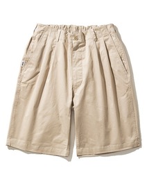 UNFRM OUTDOOR STANDARD（ユニフォームアウトドアスタンダード）の「UNFRM OUTDOOR STANDARD STRETCH CHINO CLOTH TWO TUCK WIDE HALF PANTS（ユニフォームアウトドアスタンダード  ストレッチ チノクロス ツータック ワイドハーフパンツ）（その他パンツ）」