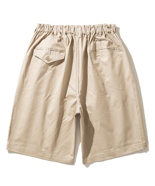 UNFRM OUTDOOR STANDARD（ユニフォームアウトドアスタンダード）の「UNFRM OUTDOOR STANDARD STRETCH CHINO CLOTH TWO TUCK WIDE HALF PANTS（ユニフォームアウトドアスタンダード  ストレッチ チノクロス ツータック ワイドハーフパンツ）（その他パンツ・メンズ・ネイビー/ベージュ・X-LARGE/LARGE/MEDIUM/SMALL）」の3枚目の写真