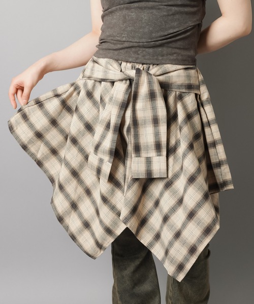 SPINNS（スピンズ）の「履くだけ簡単レイヤード♪ 腰巻きチェックシャツ風スカート/インナーパンツ付き（スカート・レディース・オフホワイト/ブラック/レッド/ベージュ・ONESIZE）」の17枚目の写真