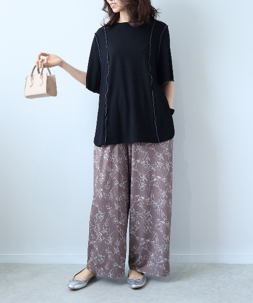 leswel(レスウェル)の「【L~5L 大きいサイズ】ソフトテレコ配色メローTシャツ 6分袖 春夏 メローデザイン(Tシャツ/カットソー・レディース・カーキ/ブラック/ブルー・LL/L/5L/3L/4L)」の5枚目の写真