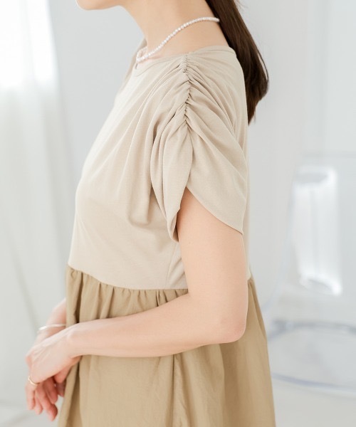 Bab(バブ)の「前後2WAYギャザーバルーンワンピース(ワンピース・レディース・ベージュ/チャコールグレー・MEDIUM)」の11枚目の写真