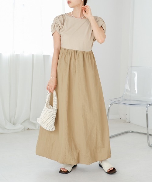 Bab(バブ)の「前後2WAYギャザーバルーンワンピース(ワンピース・レディース・ベージュ/チャコールグレー・MEDIUM)」の8枚目の写真