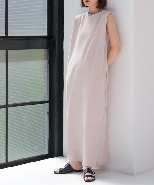 AKTE（アクテ）の「タックショルダーカットソーワンピース（ワンピース・レディース・サンドベージュ/ネイビー/グレイッシュベージュ・FREE/TALL）」の18枚目の写真