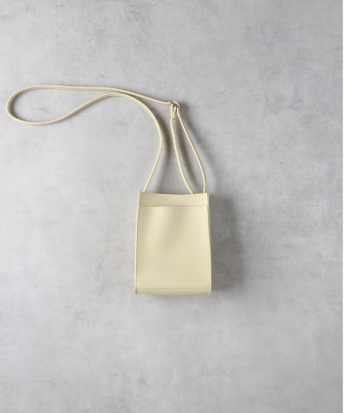 Right-on（ライトオン）の「【HONEYSUCKLE ROSE】ＰＵミニショルダー（ショルダーバッグ・レディース・ブラック/サックスブルー/シルバー/イエロー・ONE SIZE）」の10枚目の写真