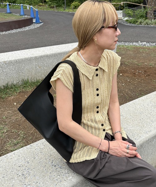 feepur（フェピュール）の「トライアングルショルダーバッグ（ショルダーバッグ・レディース・ブラック/アイボリー・FREE）」の16枚目の写真