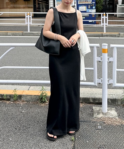 feepur（フェピュール）の「トライアングルショルダーバッグ（ショルダーバッグ・レディース・ブラック/アイボリー・FREE）」の20枚目の写真