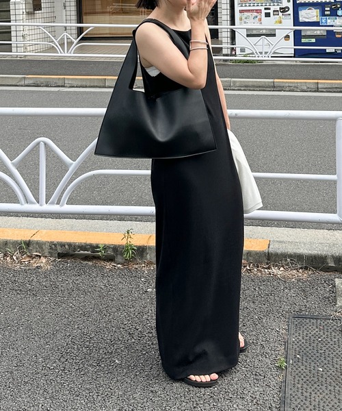 feepur（フェピュール）の「トライアングルショルダーバッグ（ショルダーバッグ・レディース・ブラック/アイボリー・FREE）」の21枚目の写真